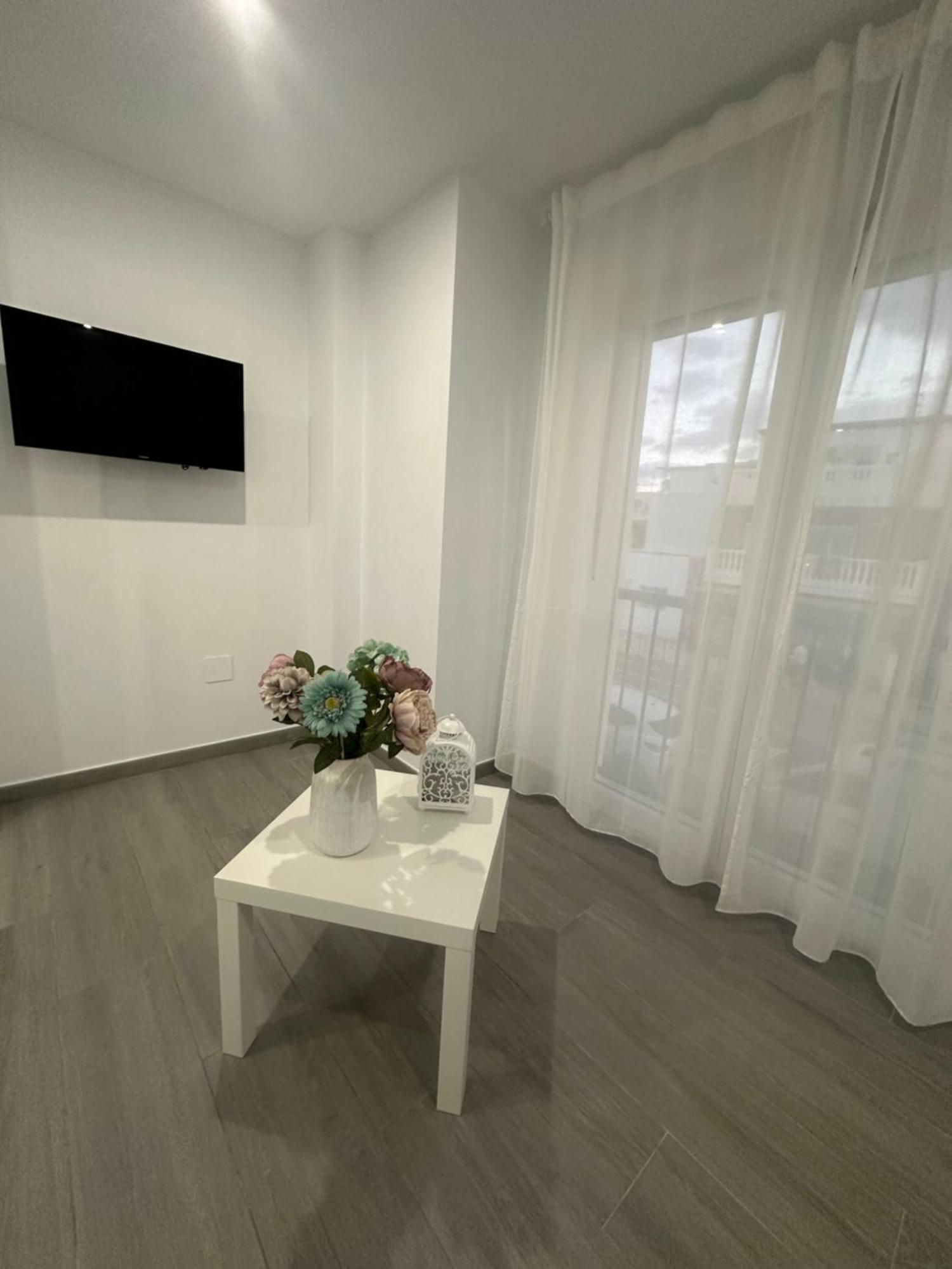 Apartamento Maui Beach En El Palo Málaga Buitenkant foto