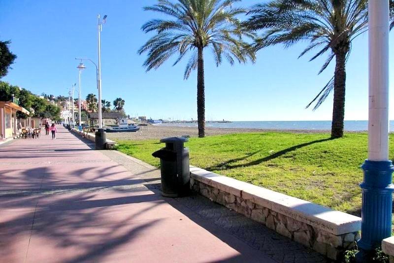 Apartamento Maui Beach En El Palo Málaga Buitenkant foto