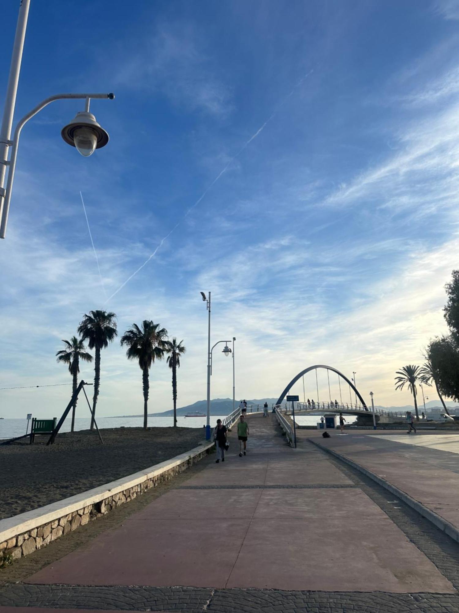 Apartamento Maui Beach En El Palo Málaga Buitenkant foto