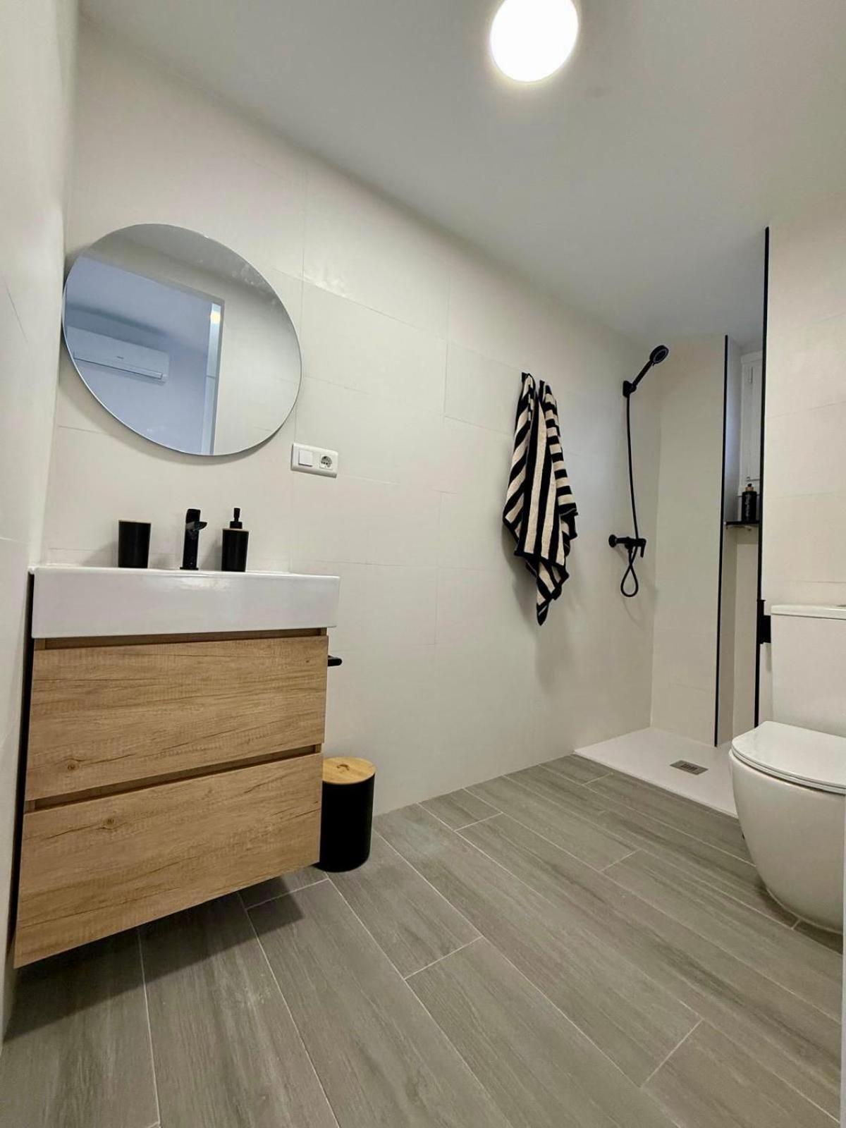 Apartamento Maui Beach En El Palo Málaga Buitenkant foto